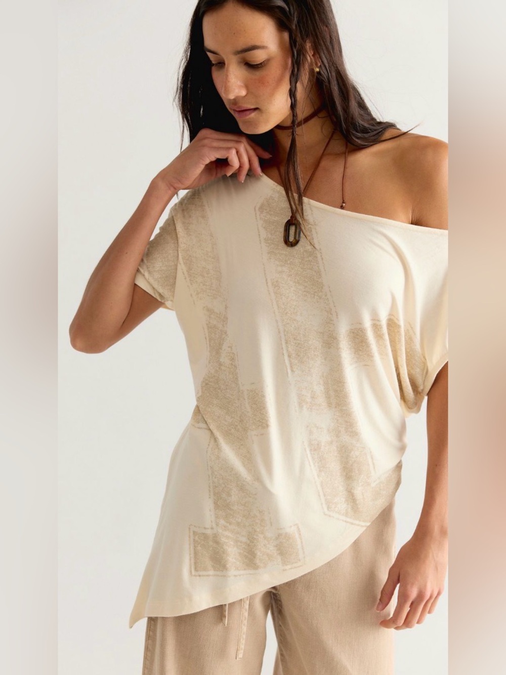 FREE PEOPLE Sideline Tee Top in Tea/CREAM/Asymmetrical Graphic Short Sleeve Tee
